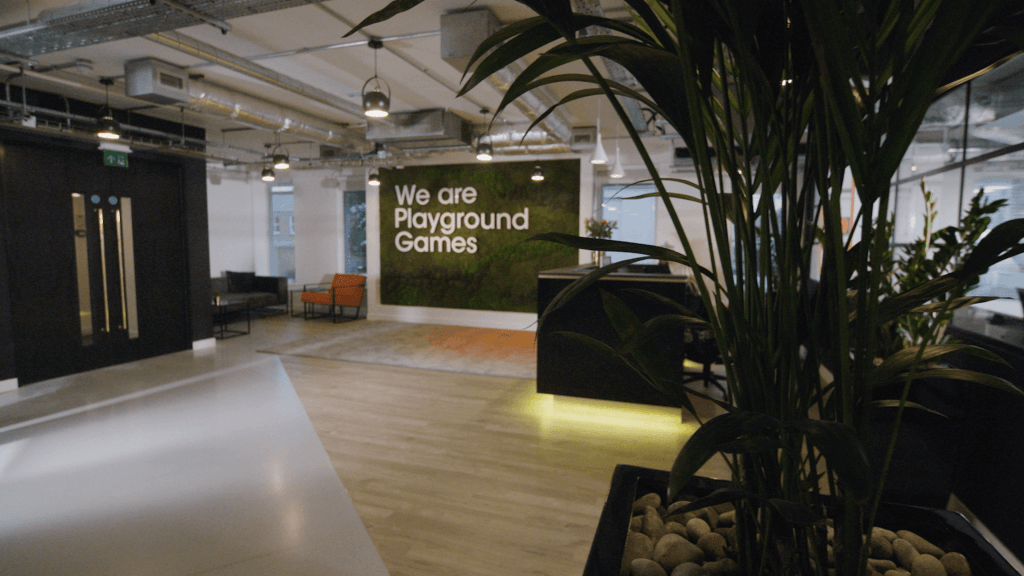 www.playground-games.com